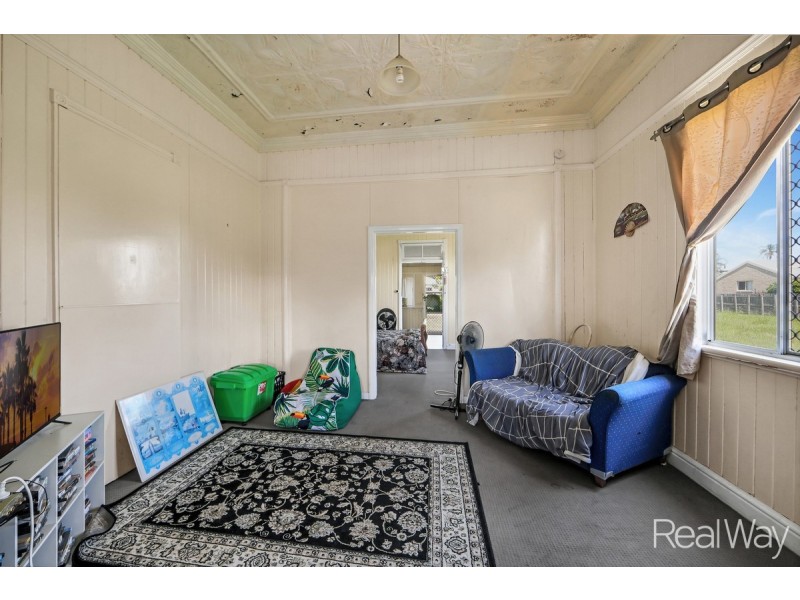 4 Arthur Street, Bundaberg South QLD 4670