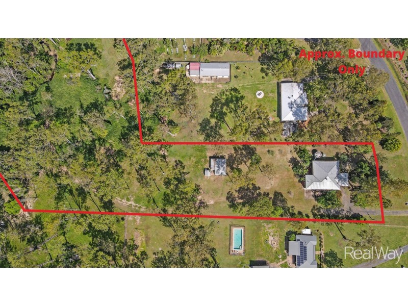 13 Narooma Drive, Branyan QLD 4670