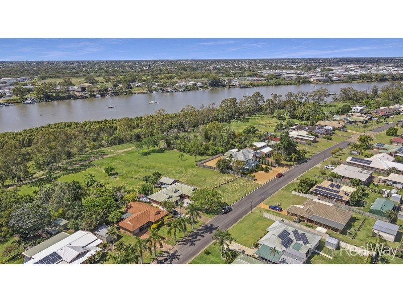 49 Mariners Way, Bundaberg North QLD 4670