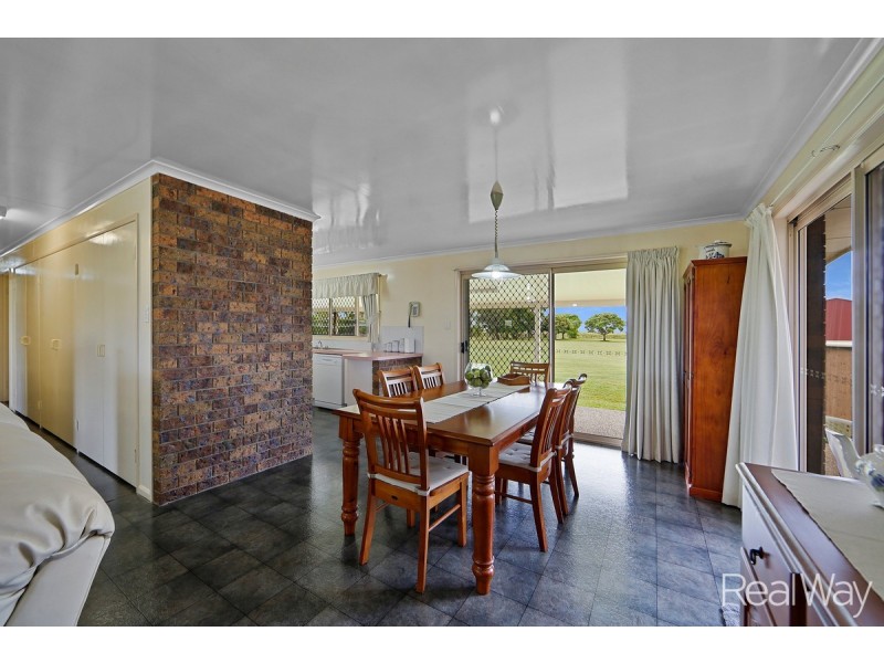 114 McCarthy Road, Avenell Heights QLD 4670