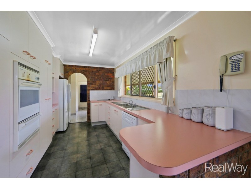 114 McCarthy Road, Avenell Heights QLD 4670