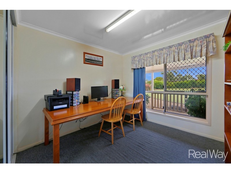 114 McCarthy Road, Avenell Heights QLD 4670