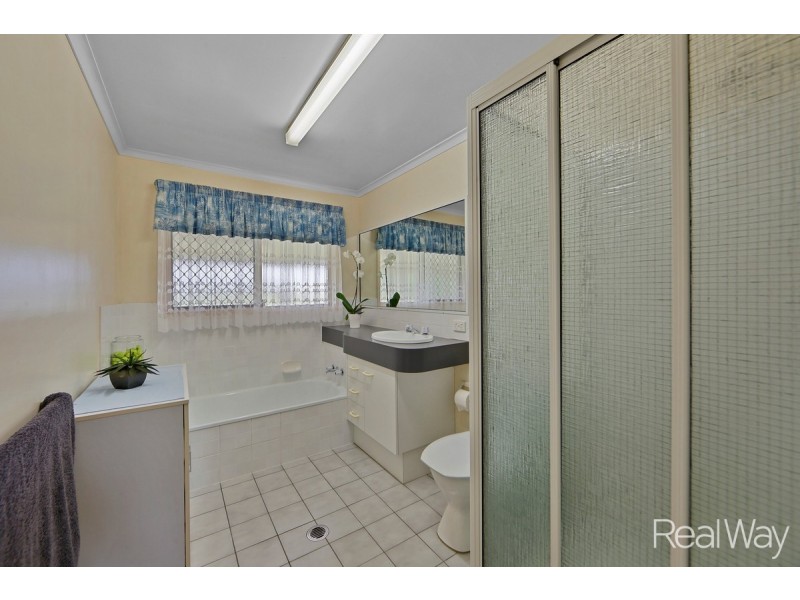 114 McCarthy Road, Avenell Heights QLD 4670