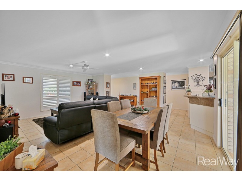 6 Landsborough Street, Bargara QLD 4670