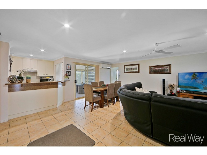 6 Landsborough Street, Bargara QLD 4670