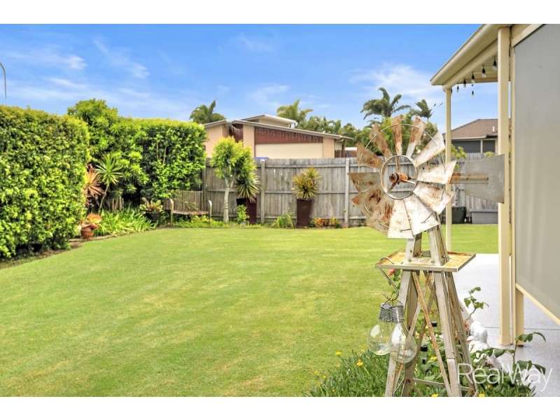 6 Landsborough Street, Bargara QLD 4670