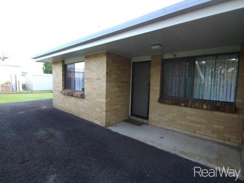 4/11 Coomber Street, Svensson Heights QLD 4670