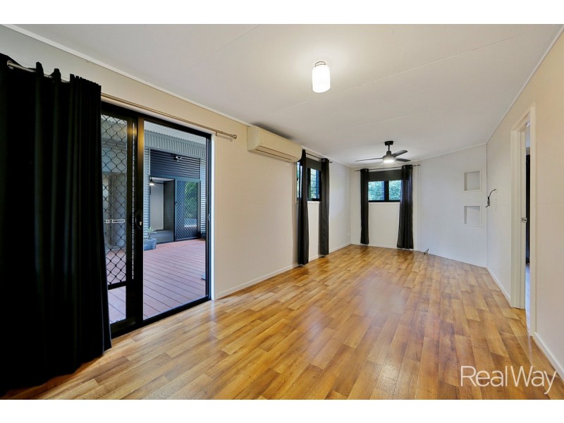 8 Rickards Road, Kolonga QLD 4671