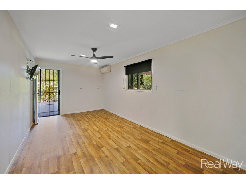 8 Rickards Road, Kolonga QLD 4671