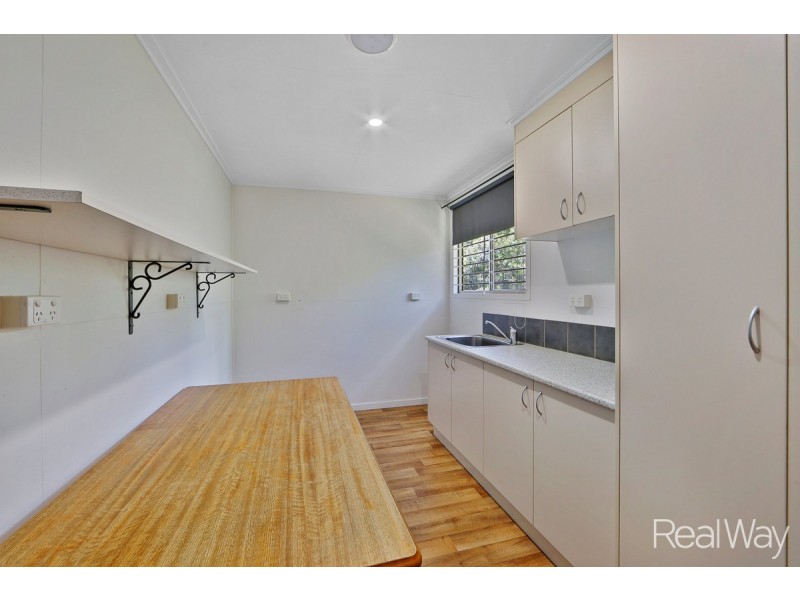 8 Rickards Road, Kolonga QLD 4671