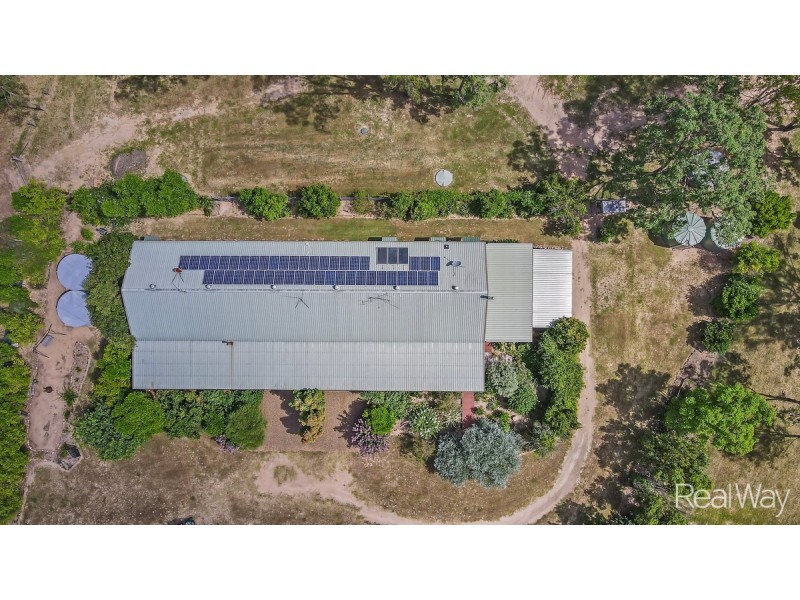 8 Rickards Road, Kolonga QLD 4671