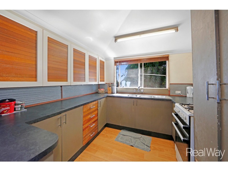 15 One Mile Road, Bundaberg North QLD 4670