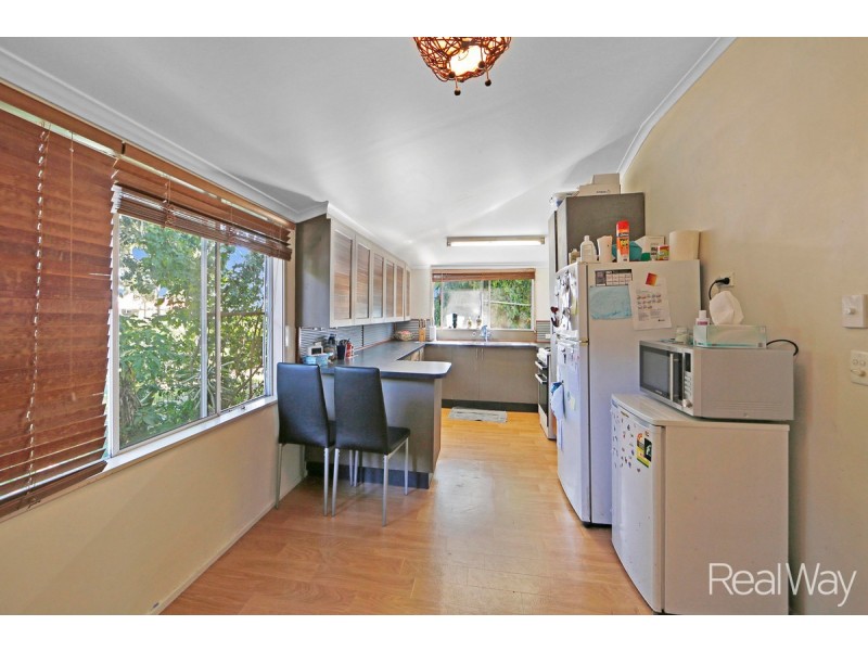 15 One Mile Road, Bundaberg North QLD 4670