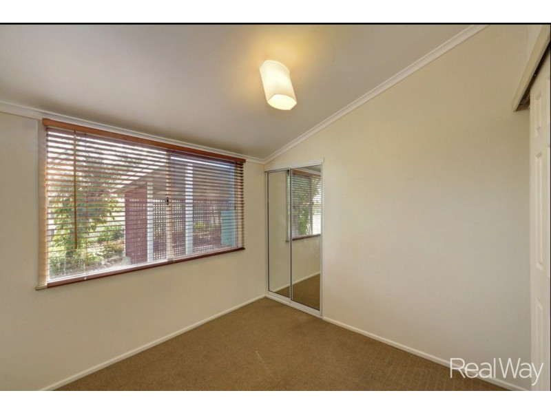 15 One Mile Road, Bundaberg North QLD 4670