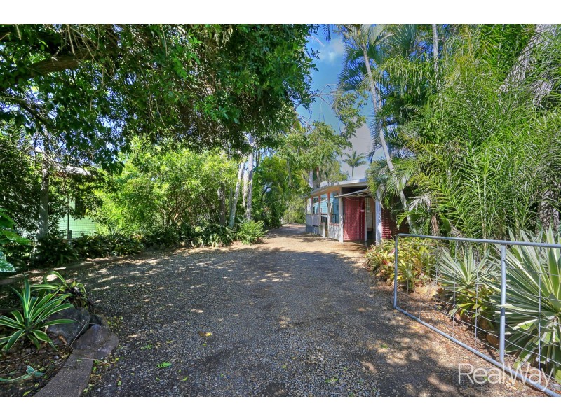 15 One Mile Road, Bundaberg North QLD 4670