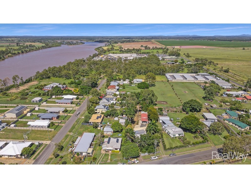 15 One Mile Road, Bundaberg North QLD 4670