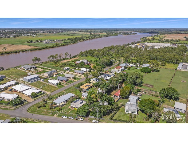 15 One Mile Road, Bundaberg North QLD 4670