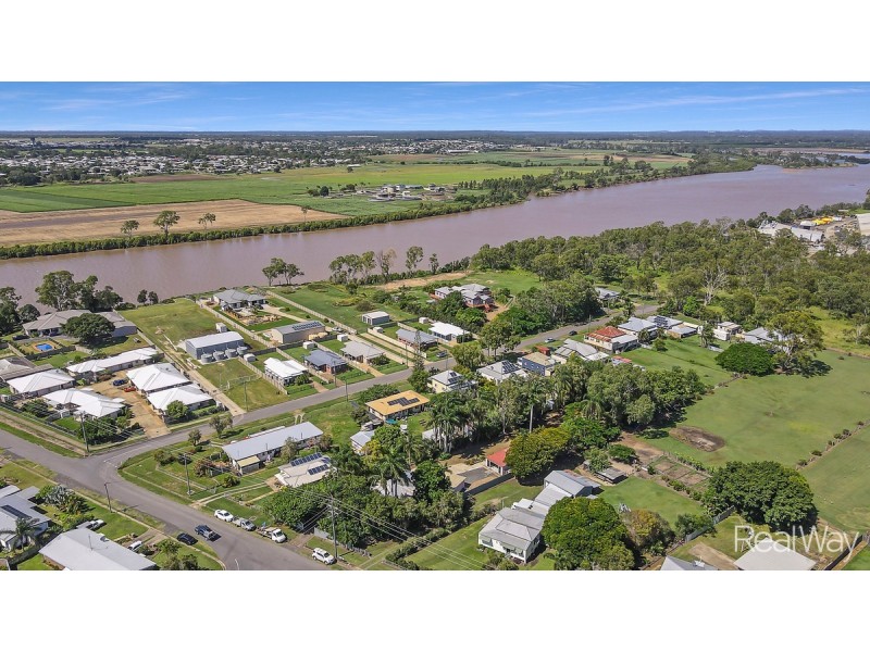 15 One Mile Road, Bundaberg North QLD 4670