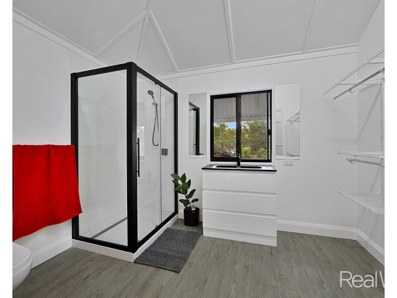 114 Philips Road, Pine Creek QLD 4670