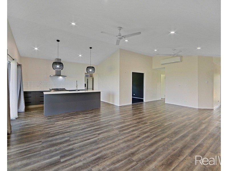 82 Mariners Way, Bundaberg North QLD 4670
