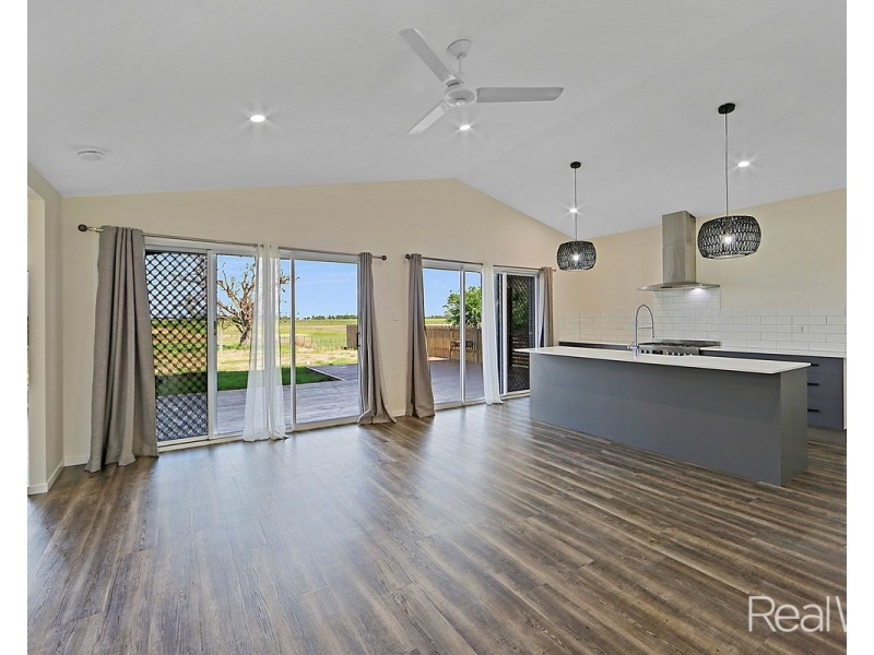 82 Mariners Way, Bundaberg North QLD 4670