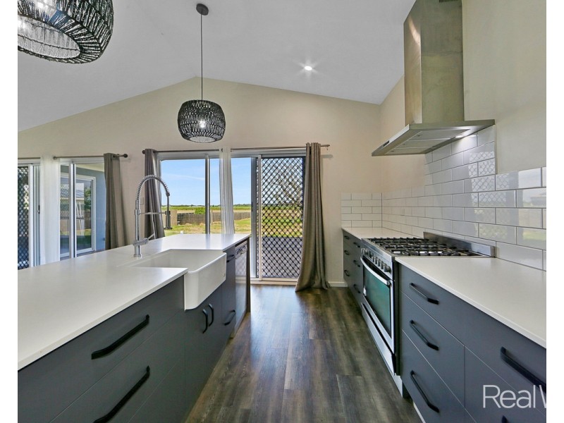 82 Mariners Way, Bundaberg North QLD 4670