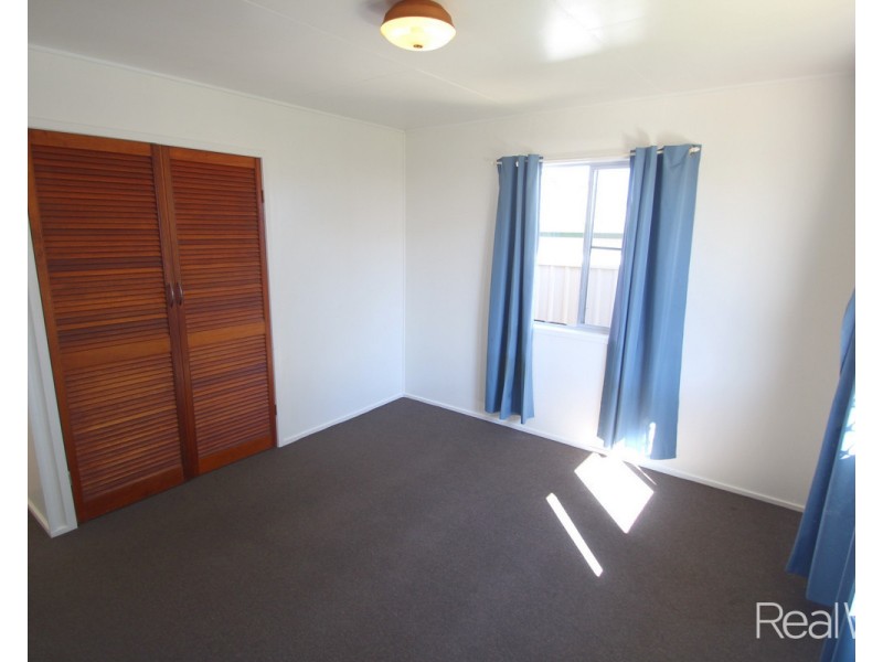 4/11 Robert Street, Bundaberg South QLD 4670