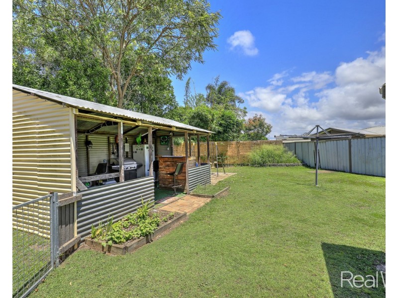 138 Elliott Heads Road, Avenell Heights QLD 4670