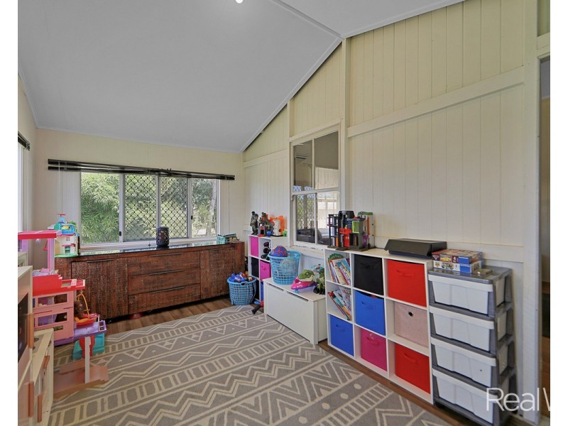 138 Elliott Heads Road, Avenell Heights QLD 4670