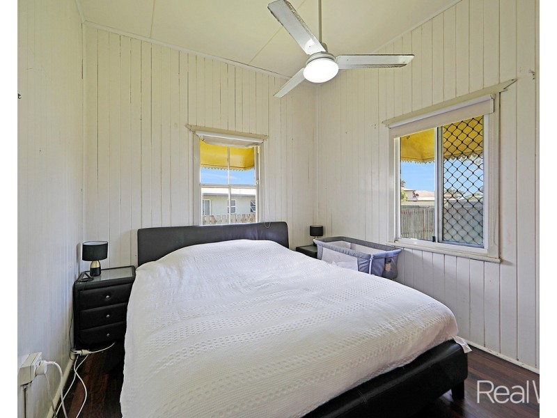 138 Elliott Heads Road, Avenell Heights QLD 4670