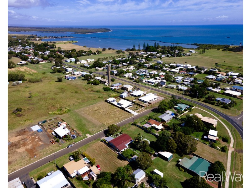 12 Marshall Street, Burnett Heads QLD 4670