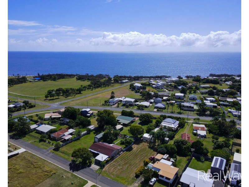 12 Marshall Street, Burnett Heads QLD 4670