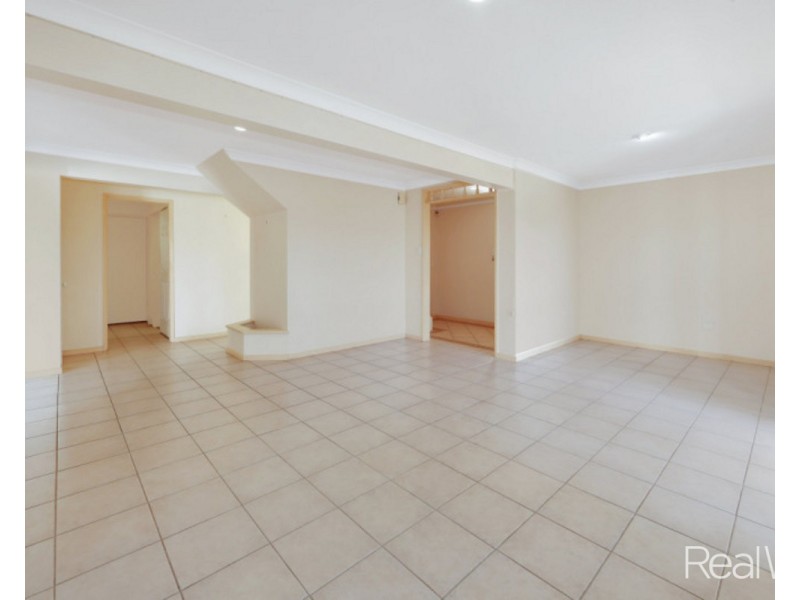1 Gammie Court, Avenell Heights QLD 4670