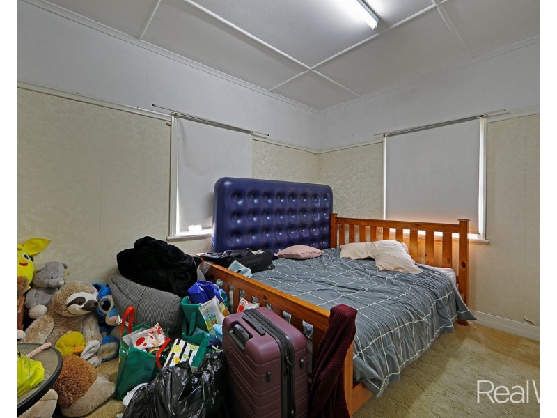 12 Steffensen Street, Svensson Heights QLD 4670