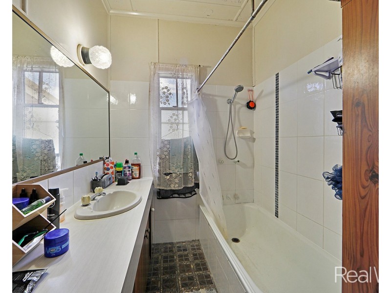 12 Steffensen Street, Svensson Heights QLD 4670