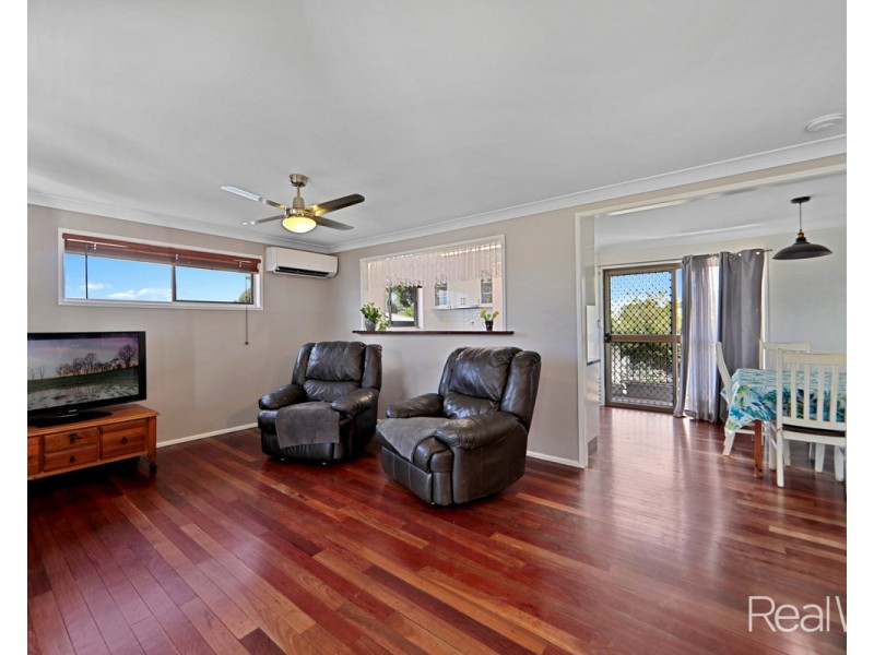 27 East West Avenue, Avoca QLD 4670