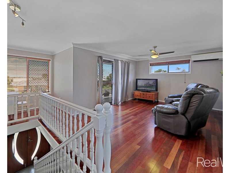 27 East West Avenue, Avoca QLD 4670