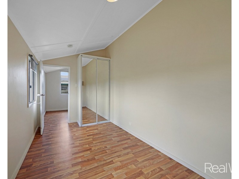 12 McKenzies Road, Bundaberg North QLD 4670
