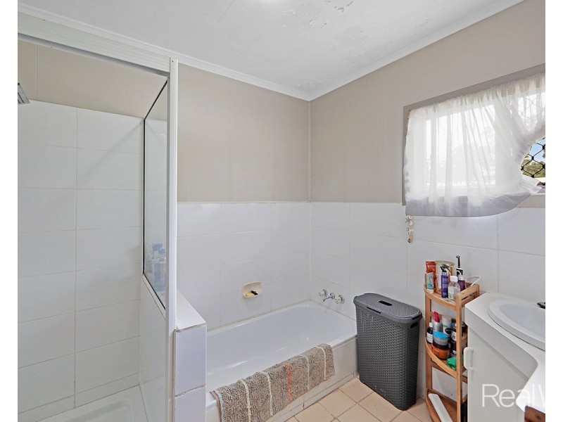 9 Londy Street, Svensson Heights QLD 4670