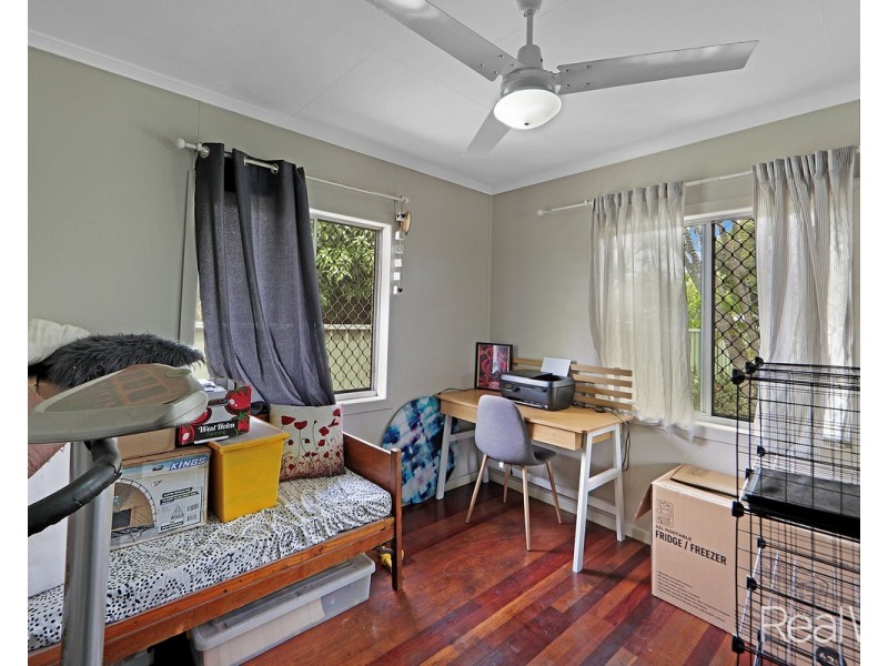 9 Londy Street, Svensson Heights QLD 4670