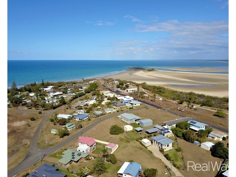 19 Bluewater Drive, Elliott Heads QLD 4670