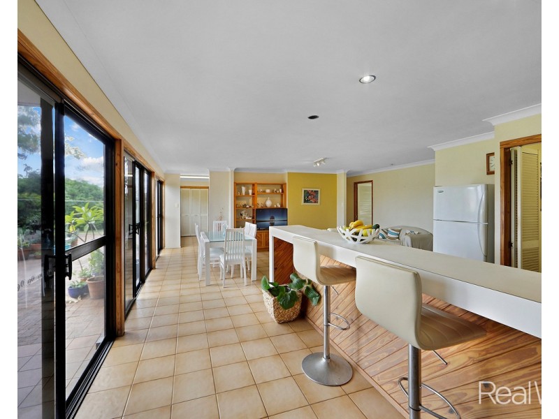 52 Heaps Street, Avenell Heights QLD 4670