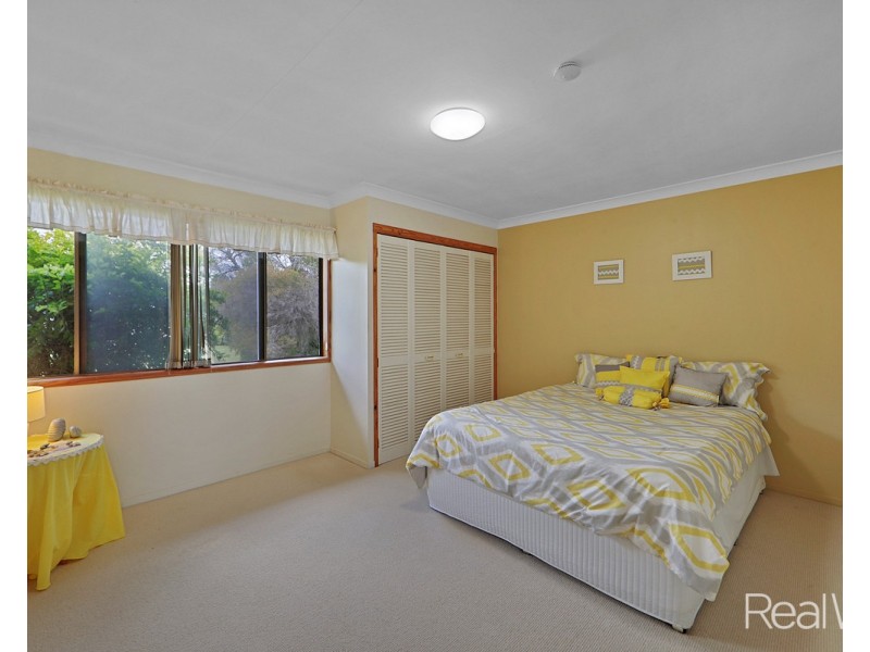 52 Heaps Street, Avenell Heights QLD 4670