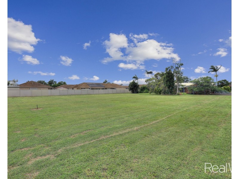 52 Heaps Street, Avenell Heights QLD 4670