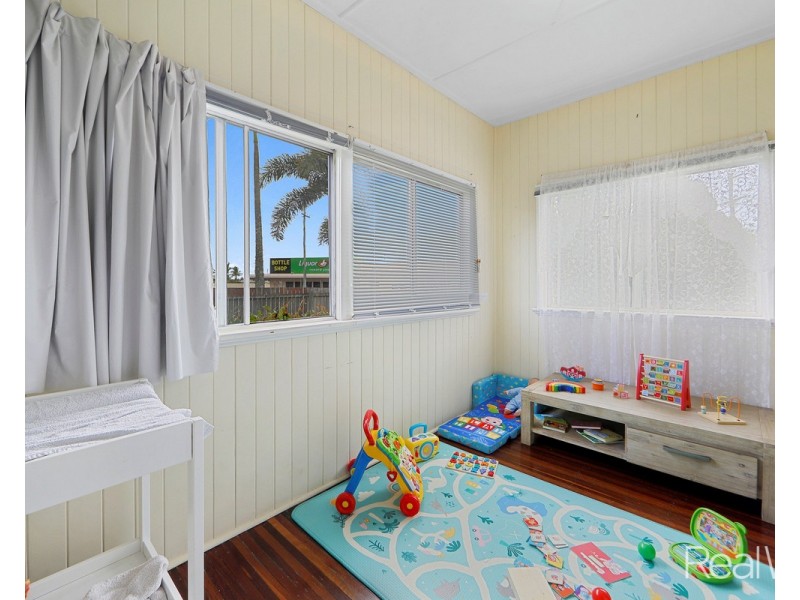 118 Elliott Heads Road, Avenell Heights QLD 4670
