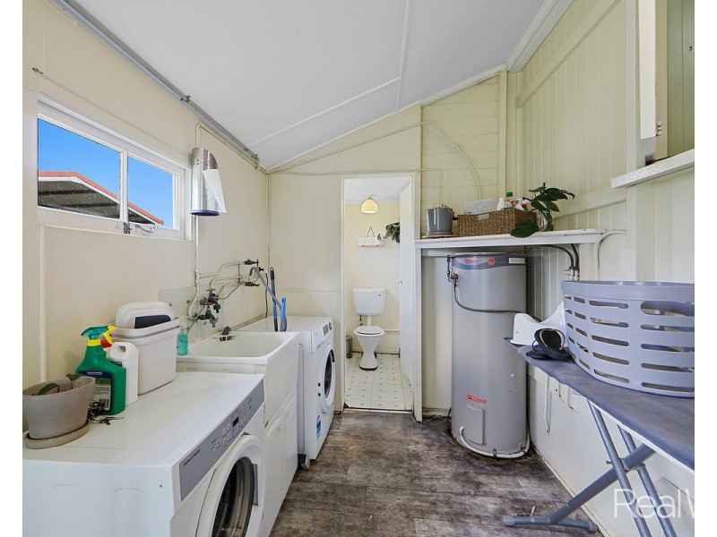 118 Elliott Heads Road, Avenell Heights QLD 4670