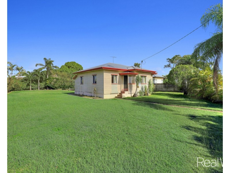 118 Elliott Heads Road, Avenell Heights QLD 4670