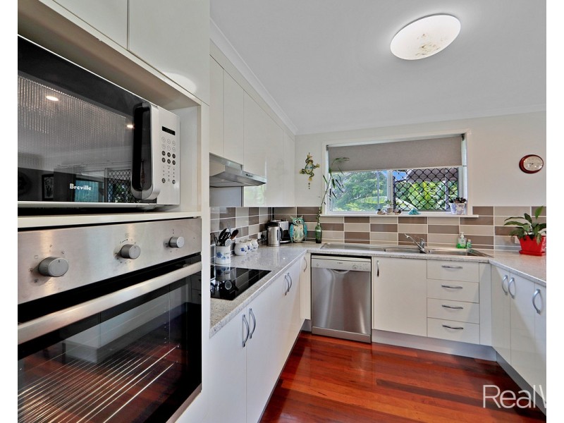 11 Tadgell Court, Avenell Heights QLD 4670