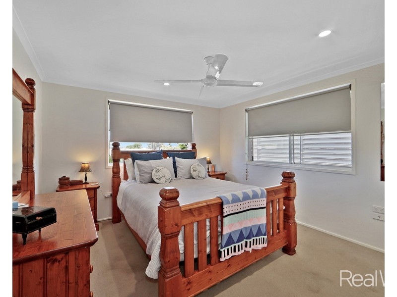 11 Tadgell Court, Avenell Heights QLD 4670