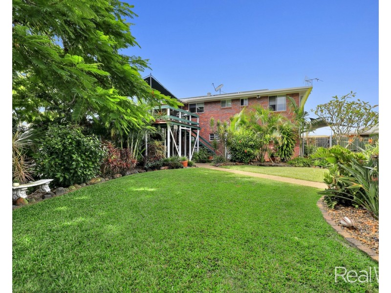 11 Tadgell Court, Avenell Heights QLD 4670